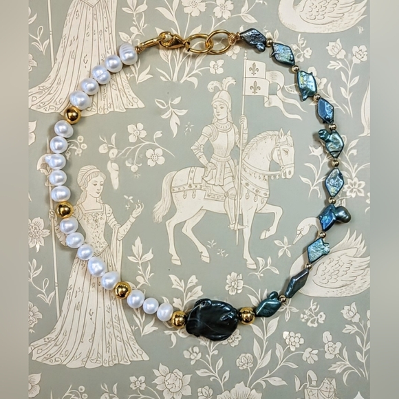 Natural  Green Pearls With Coin Center & White Pearls In Assymetrical Necklace - Picture 1 of 9